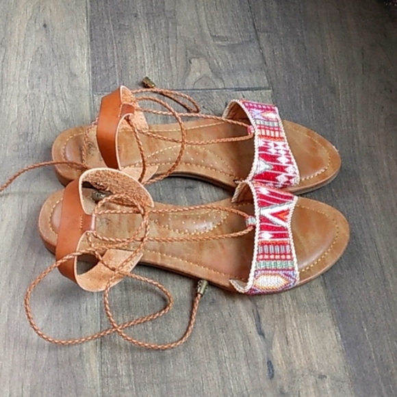 AMANDA BLU NAVAJO PRINT WRAP UP SANDALS 40/10 - Picture 9 of 10
